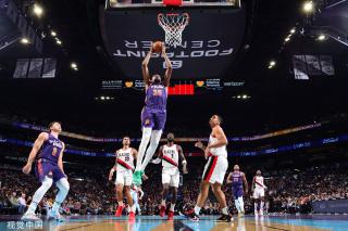 国足依旧倚 国足依旧倚